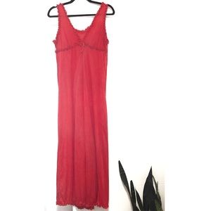 Vintage full length nightgown - S